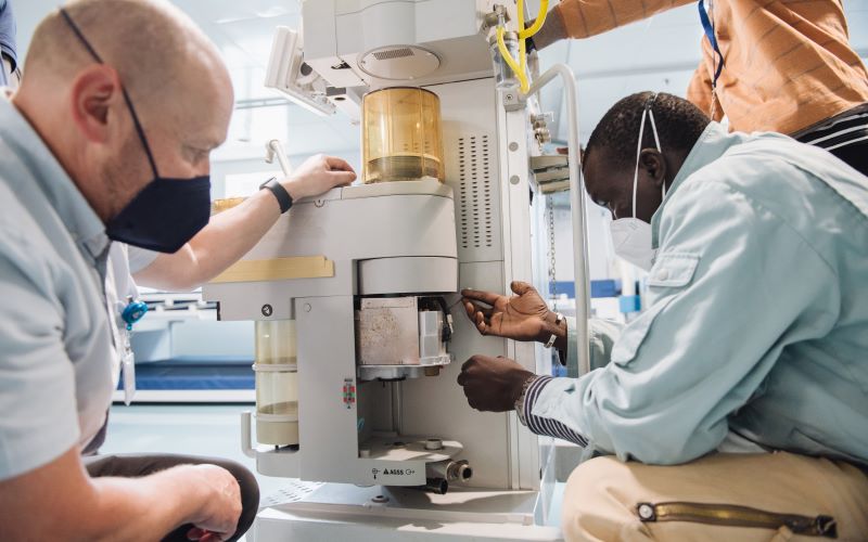 Medical staff practise administering anaesthetics